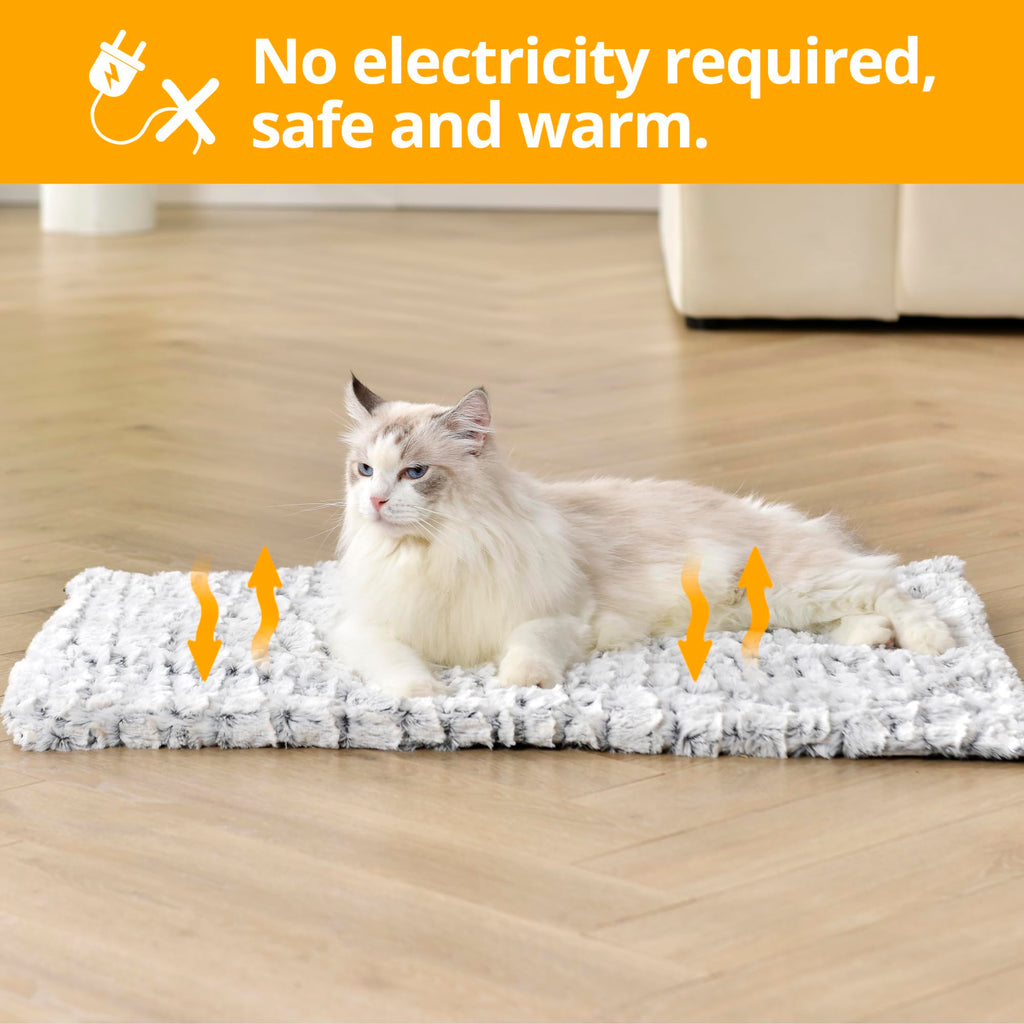 Cospaws Self-Heating Pet Pad – Washable White Thermal Blanket (60x45cm)